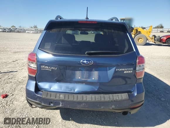 2014 Subaru Forester Limited with VIN JF2SJAJC5EH452332, listed as a Copart auction lot 85385205 with 143,271 mi miles and Salvage title. Bid and sale history available at DreamBid. Image 6.