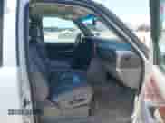 2003 Chevrolet Suburban LS с VIN 3GNEC16Z33G335608, выставлен на аукционе IAAI как лот 42017008 с пробегом 305 673 миль миль и . История ставок и продаж доступна на DreamBid. Изображение 5.