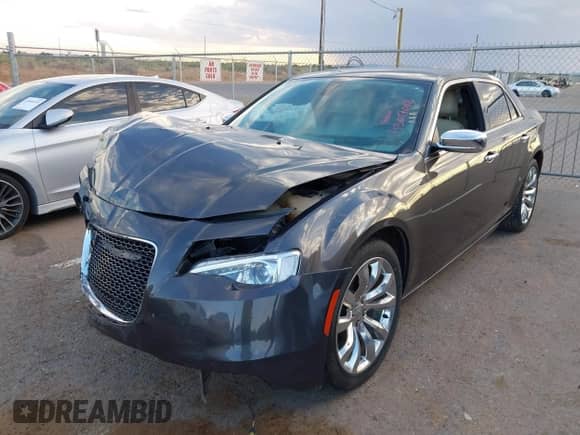 2018 Chrysler 300 Limited с VIN 2C3CCAEG4JH137122, выставлен на аукционе IAAI как лот 43017068 с пробегом 124 991 миль миль и . История ставок и продаж доступна на DreamBid. Изображение 2.