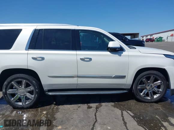 2016 Cadillac Escalade Luxury Collection with VIN 1GYS4BKJ5GR173625, listed as a IAAI auction lot 42004159 with 169,437 mi miles and . Bid and sale history available at DreamBid. Image 14.