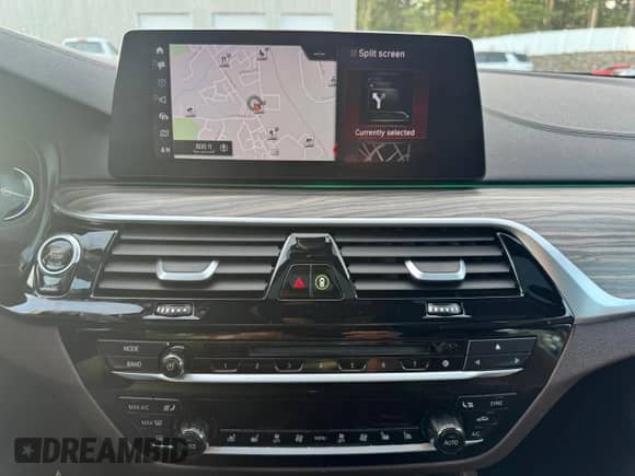 2018 BMW 5 Series M550i xDrive with VIN WBAJB9C5XJB035707, listed as a Copart auction lot 85534745 with 82,370 mi miles and Clean title. Bid and sale history available at DreamBid. Image 11.