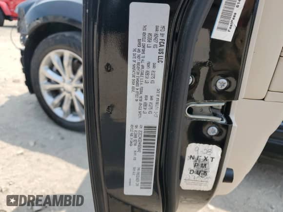 2017 Chrysler 300 C с VIN 2C3CCAKG2HH565642, выставлен на аукционе Copart как лот 67432625 с пробегом 127 405 миль миль и Списание • Salvage title. История ставок и продаж доступна на DreamBid. Изображение 12.