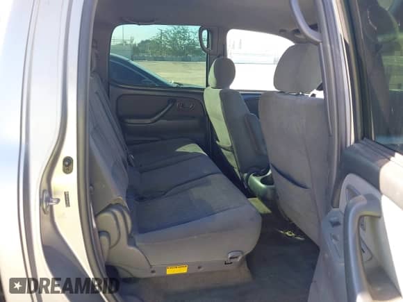 2006 Toyota Tundra SR5 с VIN 5TBET34116S517758, выставлен на аукционе IAAI как лот 43457244 с пробегом 148 011 миль миль и . История ставок и продаж доступна на DreamBid. Изображение 8.