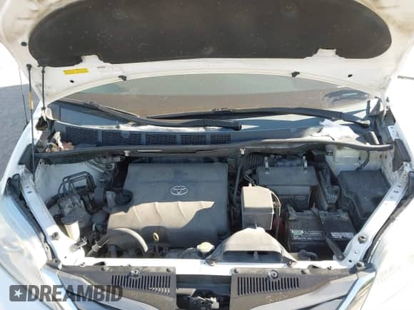 2013 Toyota Sienna XLE AAS with VIN 5TDYK3DC3DS308298, listed as a IAAI auction lot 41292280 with 165,638 mi miles and . Bid and sale history available at DreamBid. Image 10.