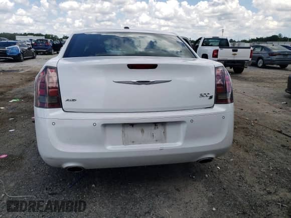 2014 Chrysler 300 S with VIN 2C3CCAGT6EH222723, listed as a Copart auction lot 59570835 with 284,475 mi miles and Salvage title. Bid and sale history available at DreamBid. Image 6.