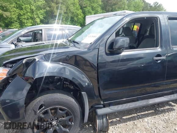 2018 Nissan Frontier SV z VIN 1N6AD0EV0JN744891, wystawiony jako IAAI lot #42128481 z przebiegiem 137 412 mil mil oraz . Historia ofert i sprzedaży dostępna na DreamBid. Obrazek 17.