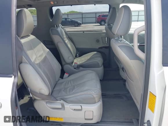 2011 Toyota Sienna XLE AAS with VIN 5TDYK3DC1BS077317, listed as a IAAI auction lot 42972865 with 314,983 mi miles and . Bid and sale history available at DreamBid. Image 8.