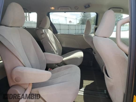 2014 Toyota Sienna LE with VIN 5TDKK3DC3ES479687, listed as a Copart auction lot 82269765 with 147,663 mi miles and Salvage title. Bid and sale history available at DreamBid. Image 11.