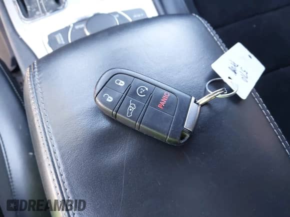 2016 Jeep Grand Cherokee SRT with VIN 1C4RJFDJ8GC306401, listed as a IAAI auction lot 42782259 with 116,318 mi miles and . Bid and sale history available at DreamBid. Image 11.