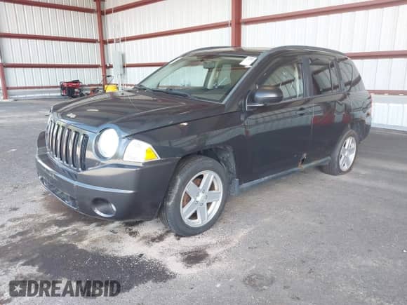 2010 Jeep Compass Latitude с VIN 1J4NF1FB7AD646529, выставлен на аукционе IAAI как лот 42769907 с пробегом 149 759 миль миль и . История ставок и продаж доступна на DreamBid. Изображение 2.