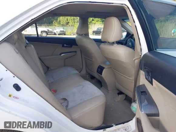 2013 Toyota Camry LE z VIN 4T1BD1FKXDU094720, wystawiony jako IAAI lot #43217084 z przebiegiem 142 088 mil mil oraz . Historia ofert i sprzedaży dostępna na DreamBid. Obrazek 8.