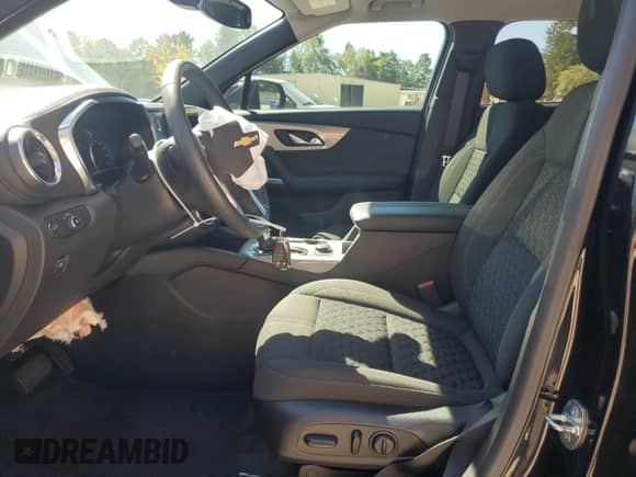 2021 Chevrolet Blazer LT z VIN 3GNKBBRA6MS526620, wystawiony jako Copart lot #81465145 z przebiegiem 22 360 mil mil oraz Szkoda całkowita • Salvage title. Historia ofert i sprzedaży dostępna na DreamBid. Obrazek 7.