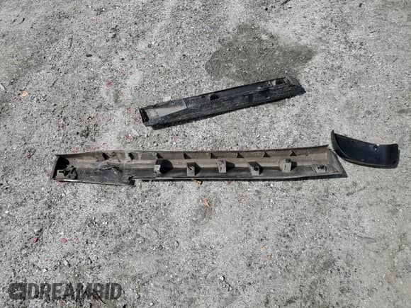 2017 Subaru Forester with VIN JF2SJAAC9HG453039, listed as a Copart auction lot 60892065 with 92,093 mi miles and Salvage title. Bid and sale history available at DreamBid. Image 12.