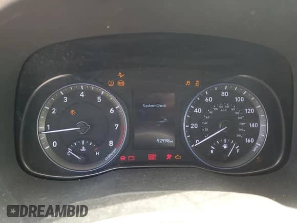 2020 Hyundai Kona SE с VIN KM8K12AAXLU471669, выставлен на аукционе Copart как лот 61464965 с пробегом 92 998 миль миль и Списание • Salvage title. История ставок и продаж доступна на DreamBid. Изображение 9.