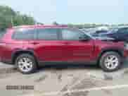 2023 Jeep Grand Cherokee Limited z VIN 1C4RJKBG1P8743966, wystawiony jako IAAI lot #42438677 z przebiegiem 17 806 mil mil oraz . Historia ofert i sprzedaży dostępna na DreamBid. Obrazek 13.