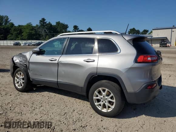 2016 Jeep Cherokee Latitude with VIN 1C4PJMCB2GW100138, listed as a Copart auction lot 64548445 with 211,628 mi miles and Salvage title. Bid and sale history available at DreamBid. Image 2.