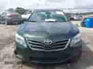 2010 Toyota Camry z VIN 4T1BF3EK9AU538432, wystawiony jako IAAI lot #43313393 z przebiegiem 208 220 mil mil oraz . Historia ofert i sprzedaży dostępna na DreamBid. Obrazek 13.