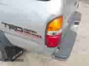 2002 Toyota Tacoma z VIN 5TEWN72N12Z127288, wystawiony jako IAAI lot #43390099 z przebiegiem 249 449 mil mil oraz . Historia ofert i sprzedaży dostępna na DreamBid. Obrazek 6.