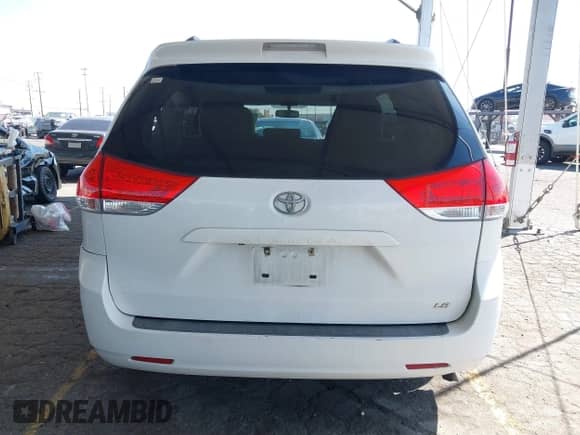 2012 Toyota Sienna LE AAS with VIN 5TDKK3DC9CS274467, listed as a IAAI auction lot 43309620 with 258,543 mi miles and . Bid and sale history available at DreamBid. Image 15.