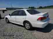 2001 Honda Accord EX z VIN 1HGCG16561A061805, wystawiony jako Copart lot #70577215 z przebiegiem 233 090 mil mil oraz Szkoda całkowita • Salvage title. Historia ofert i sprzedaży dostępna na DreamBid. Obrazek 2.