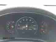 2017 Kia Sorento EX z VIN 5XYPHDA57HG298965, wystawiony jako IAAI lot #42851723 z przebiegiem 171 678 mil mil oraz . Historia ofert i sprzedaży dostępna na DreamBid. Obrazek 7.