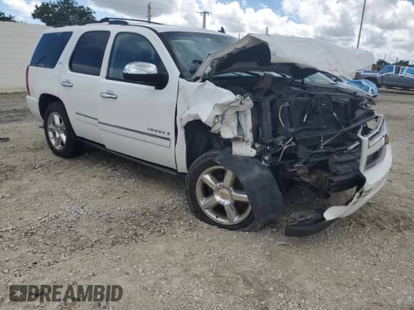 2009 Chevrolet Tahoe LTZ with VIN 1GNFC33079R134759, listed as a Copart auction lot 81601295 with Not provided miles and Salvage title. Bid and sale history available at DreamBid. Image 4.