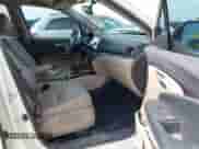 2018 Honda Pilot EX-L z VIN 5FNYF5H51JB000297, wystawiony jako IAAI lot #42807626 z przebiegiem 103 380 mil mil oraz . Historia ofert i sprzedaży dostępna na DreamBid. Obrazek 5.