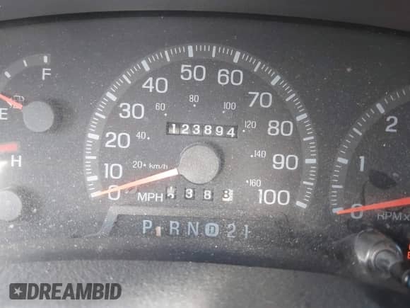 1997 Ford F-150 с VIN 1FTDX08W0VKD14653, выставлен на аукционе IAAI как лот 43563316 с пробегом 123 894 миль миль и . История ставок и продаж доступна на DreamBid. Изображение 7.