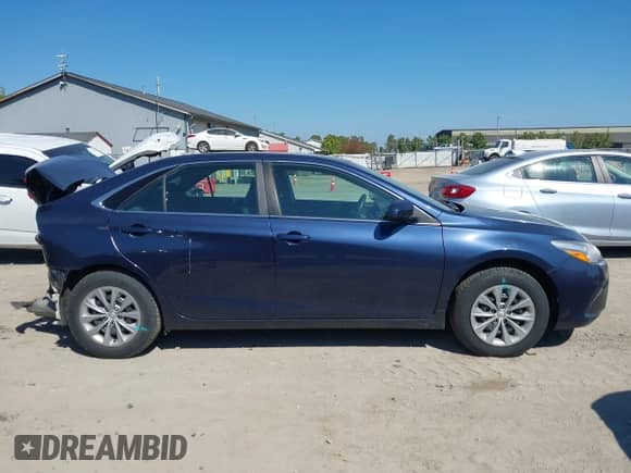 2017 Toyota Camry XLE с VIN 4T1BF1FK2HU718316, выставлен на аукционе IAAI как лот 43215103 с пробегом 85 052 миль миль и . История ставок и продаж доступна на DreamBid. Изображение 14.