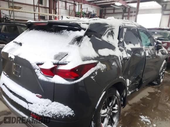 2021 Chevrolet Blazer LT с VIN 3GNKBHRS6MS542750, выставлен на аукционе IAAI как лот 41573261 с пробегом 45 146 миль миль и . История ставок и продаж доступна на DreamBid. Изображение 4.