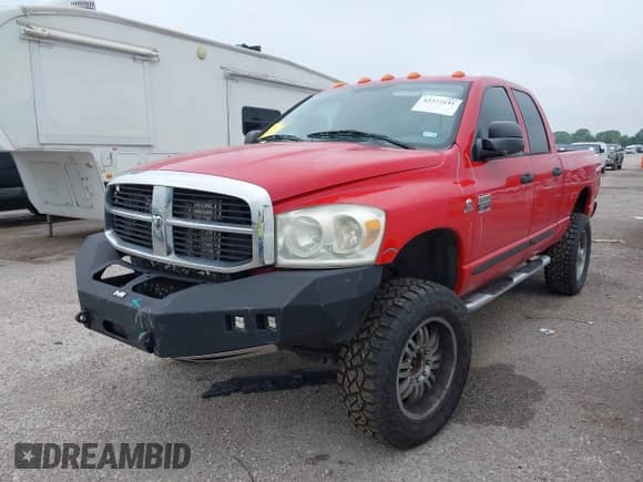 2007 Dodge 2500 SLT с VIN 1D7KS28A27J609242, выставлен на аукционе IAAI как лот 42372141 с пробегом 199 836 миль миль и . История ставок и продаж доступна на DreamBid. Изображение 17.
