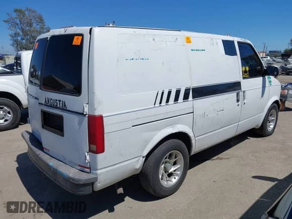 1997 Chevrolet Astro Cargo с VIN 1GCDM19W9VB131409, выставлен на аукционе IAAI как лот 42631068 с пробегом Не указан миль и . История ставок и продаж доступна на DreamBid. Изображение 4.