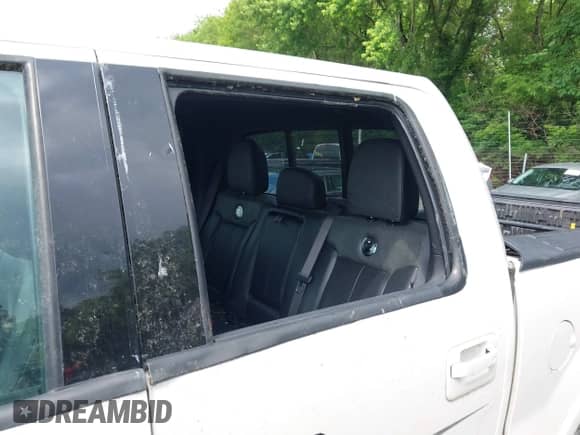 2012 Ford F-150 Lariat with VIN 1FTFW1E67CFB30032, listed as a IAAI auction lot 42366283 with 181,129 mi miles and . Bid and sale history available at DreamBid. Image 17.