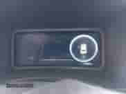 2023 Hyundai Kona z VIN KM8KH3AC6PU005939, wystawiony jako IAAI lot #43001211 z przebiegiem 31 367 mil mil oraz . Historia ofert i sprzedaży dostępna na DreamBid. Obrazek 7.