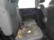 2018 Kia Sorento LX z VIN 5XYPG4A33JG365035, wystawiony jako Copart lot #79032064 z przebiegiem 202 919 mil mil oraz Szkoda całkowita • Salvage title. Historia ofert i sprzedaży dostępna na DreamBid. Obrazek 10.