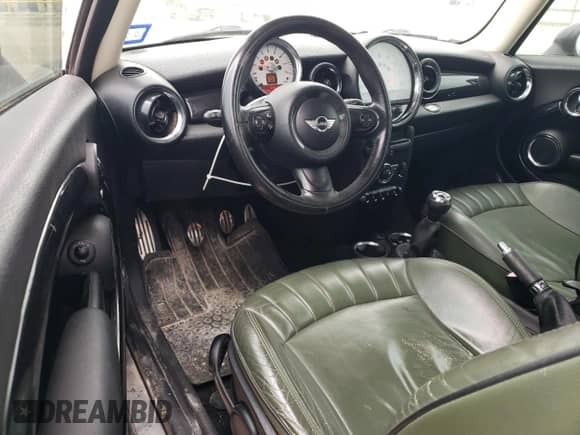 2011 MINI Hardtop S with VIN WMWSV3C52BTY21828, listed as a Copart auction lot 53895835 with 157,382 mi miles and Salvage title. Bid and sale history available at DreamBid. Image 8.