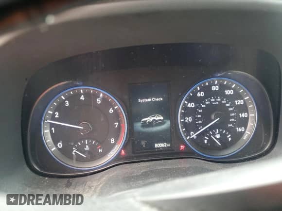 2022 Hyundai Kona SE z VIN KM8K2CAB2NU890758, wystawiony jako Copart lot #84747285 z przebiegiem 80 062 mil mil oraz Szkoda całkowita • Salvage title. Historia ofert i sprzedaży dostępna na DreamBid. Obrazek 9.