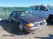 1991 Mercedes-Benz 500 z VIN WDBFA66E2MF034228, wystawiony jako IAAI lot #43489033 z przebiegiem 98 747 mil mil oraz . Historia ofert i sprzedaży dostępna na DreamBid. Obrazek 1.