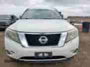 2015 Nissan Pathfinder SV с VIN 5N1AR2MNXFC652333, выставлен на аукционе Copart как лот 69670195 с пробегом 125 508 миль миль и Списание • Salvage title. История ставок и продаж доступна на DreamBid. Изображение 5.