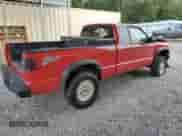 1999 Chevrolet S-10 LS ZR2 z VIN 1GCCT19W6X8205755, wystawiony jako Copart lot #70791954 z przebiegiem 264 747 mil mil oraz Szkoda całkowita • Salvage title. Historia ofert i sprzedaży dostępna na DreamBid. Obrazek 3.