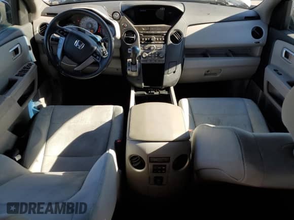 2014 Honda Pilot LX z VIN 5FNYF3H21EB002731, wystawiony jako Copart lot #65734565 z przebiegiem 204 201 mil mil oraz Szkoda całkowita • Salvage title. Historia ofert i sprzedaży dostępna na DreamBid. Obrazek 8.