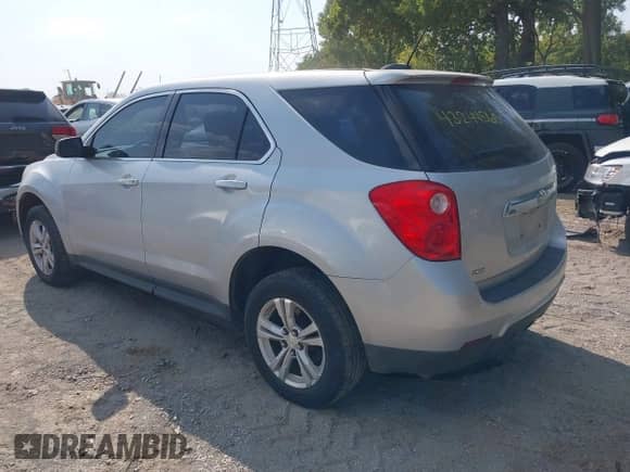 2015 Chevrolet Equinox LS with VIN 2GNFLEEK9F6436801, listed as a IAAI auction lot 43244560 with 99,338 mi miles and . Bid and sale history available at DreamBid. Image 3.