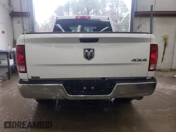 2020 Ram 1500 Tradesman z VIN 3C6RR7KG0LG263788, wystawiony jako Copart lot #42930135 z przebiegiem 67 808 mil mil oraz Szkoda całkowita • Salvage title. Historia ofert i sprzedaży dostępna na DreamBid. Obrazek 6.