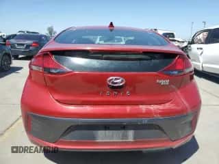 2020 Hyundai Ioniq Blue с VIN KMHC65LC8LU239335, выставлен на аукционе Copart как лот 52768424 с пробегом 75 048 миль миль и Списание • Salvage title. История ставок и продаж доступна на DreamBid. Изображение 6.
