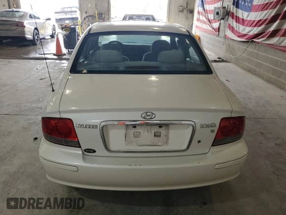 2002 Hyundai Sonata z VIN KMHWF25HX2A716609, wystawiony jako Copart lot #78454424 z przebiegiem 283 736 mil mil oraz Czysty tytuł • Clean title. Historia ofert i sprzedaży dostępna na DreamBid. Obrazek 6.
