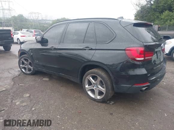2016 BMW X5 xDrive35i z VIN 5UXKR0C59G0S93430, wystawiony jako IAAI lot #43302251 z przebiegiem 131 493 mil mil oraz . Historia ofert i sprzedaży dostępna na DreamBid. Obrazek 3.