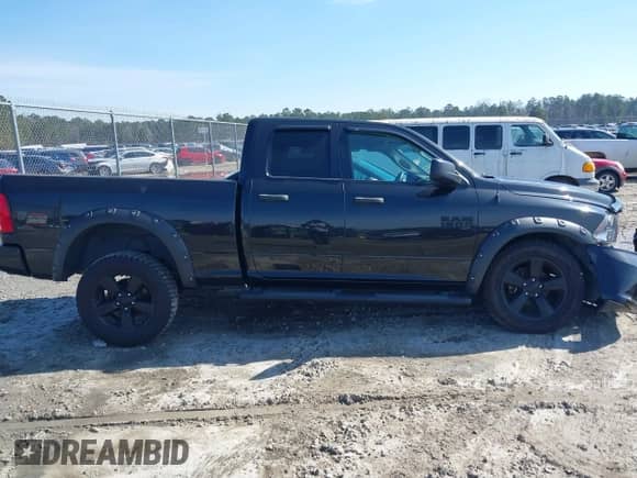 2018 Ram 1500 Express с VIN 1C6RR7FT0JS177927, выставлен на аукционе IAAI как лот 41640379 с пробегом 112 478 миль миль и . История ставок и продаж доступна на DreamBid. Изображение 13.