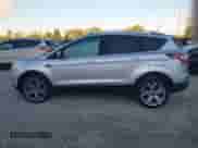 2017 Ford Escape Titanium с VIN 1FMCU9JD5HUC32827, выставлен на аукционе IAAI как лот 43425560 с пробегом 148 460 миль миль и . История ставок и продаж доступна на DreamBid. Изображение 14.