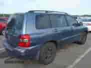 2005 Toyota Highlander with VIN JTEDP21A750086880, listed as a IAAI auction lot 43235079 with 222,327 mi miles and . Bid and sale history available at DreamBid. Image 14.