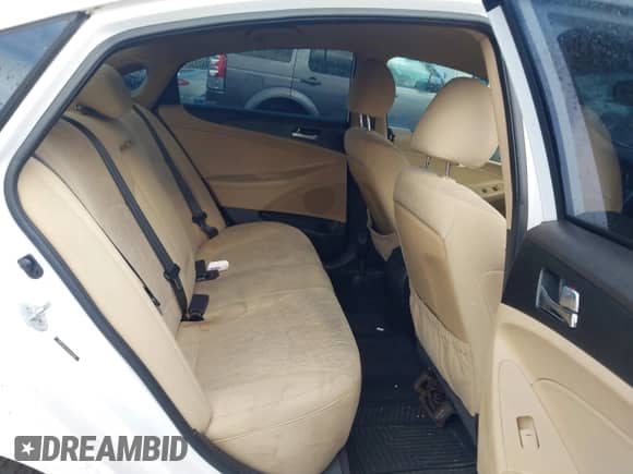 2012 Hyundai Sonata GLS z VIN 5NPEB4AC0CH494030, wystawiony jako IAAI lot #43244782 z przebiegiem 183 931 mil mil oraz . Historia ofert i sprzedaży dostępna na DreamBid. Obrazek 8.